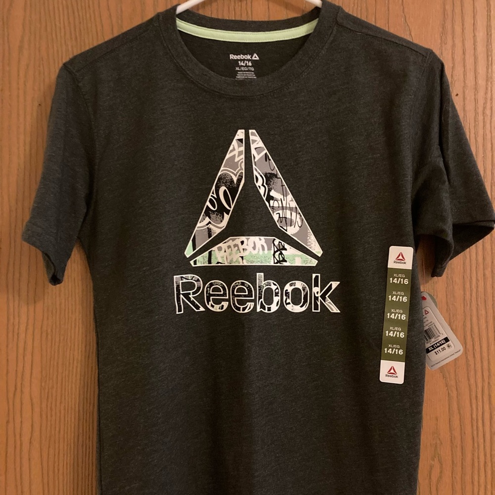Boys 14/16 Reebok T-shirt